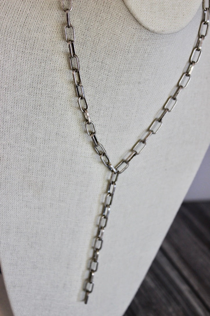 Chain Lariat