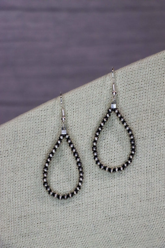 Mini Navajo Pearl Earrings